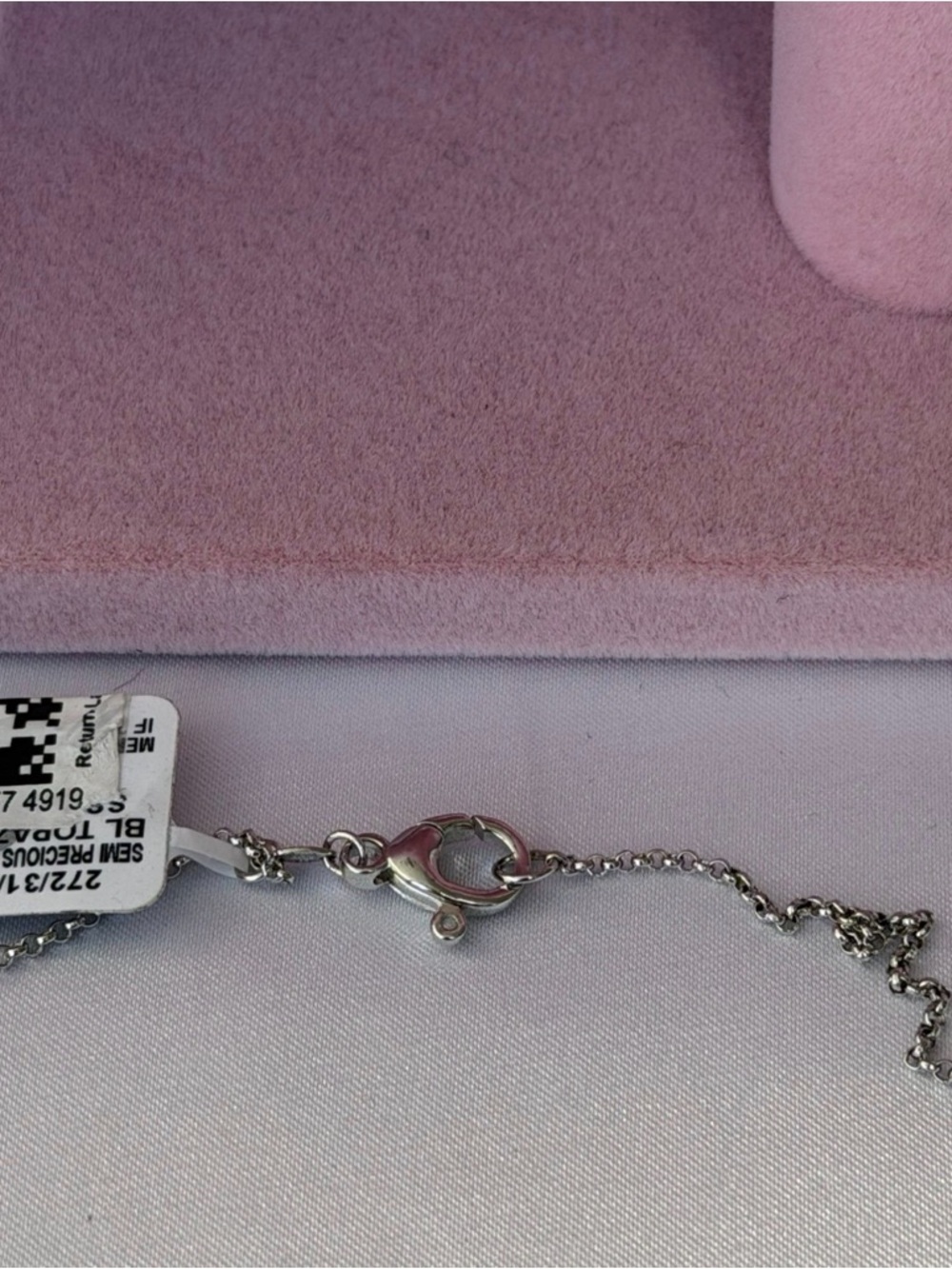 R.H. Macy & Co. Swiss Blue Topaz Clover Pendant Necklace in Sterling Silver - Picture 7 of 8